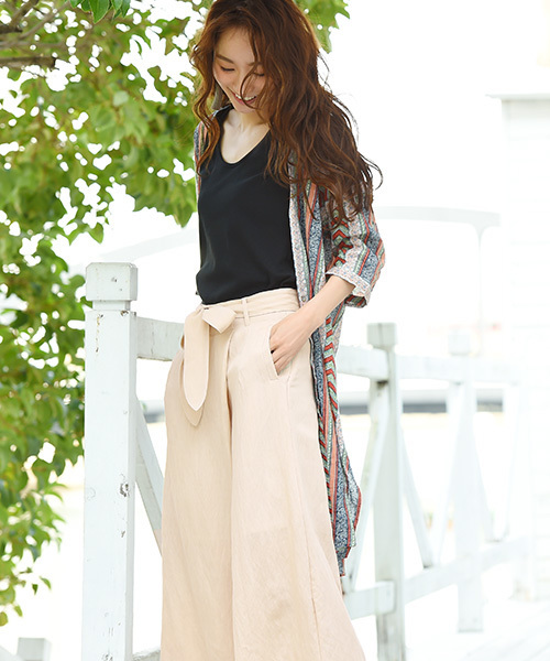 Luz Llena（ラズレナ）の「ウエストリボンアシンメトリーワイドパンツ（その他パンツ・レディース・ブラック/ベージュ・MEDIUM/LARGE）」の2枚目の写真