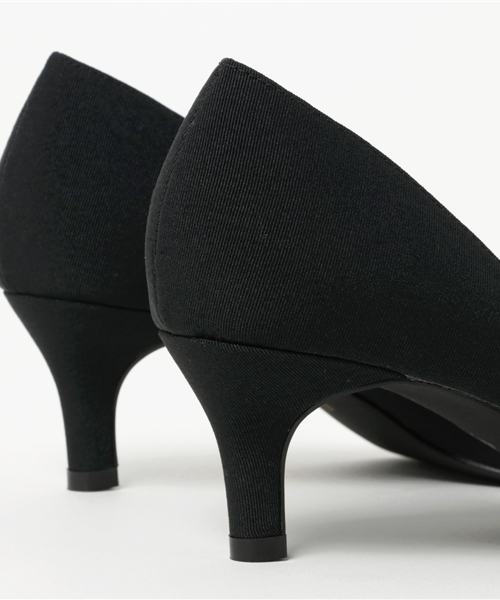 un dix cors（アンディコール）の「グログランパンプス（パンプス・レディース・アイボリー/ブラック・MEDIUM/SMALL/LARGE）」の8枚目の写真