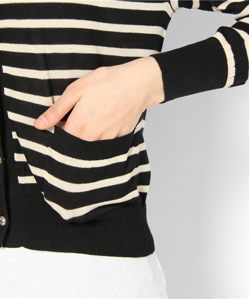 Tiara（ティアラ）の「ビジュー釦カーディガン（カーディガン/ボレロ・レディース・ブラック×ホワイト/ライム/ネイビー/ピンクベージュ/レッド・9）」の6枚目の写真