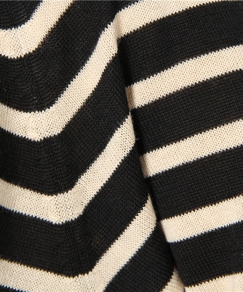 Tiara（ティアラ）の「ビジュー釦カーディガン（カーディガン/ボレロ・レディース・ブラック×ホワイト/ライム/ネイビー/ピンクベージュ/レッド・9）」の8枚目の写真