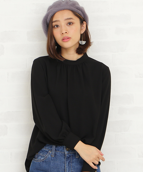 N.(N. Natural Beauty Basic)(エヌエヌナチュラルビューティーベーシック)の「ハイネックブラウス(シャツ/ブラウス・レディース・ブラック/グレー/ベージュ/ネイビー・MEDIUM)」の2枚目の写真