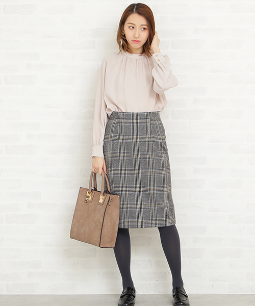 N.(N. Natural Beauty Basic)(エヌエヌナチュラルビューティーベーシック)の「ハイネックブラウス(シャツ/ブラウス・レディース・ブラック/グレー/ベージュ/ネイビー・MEDIUM)」の8枚目の写真