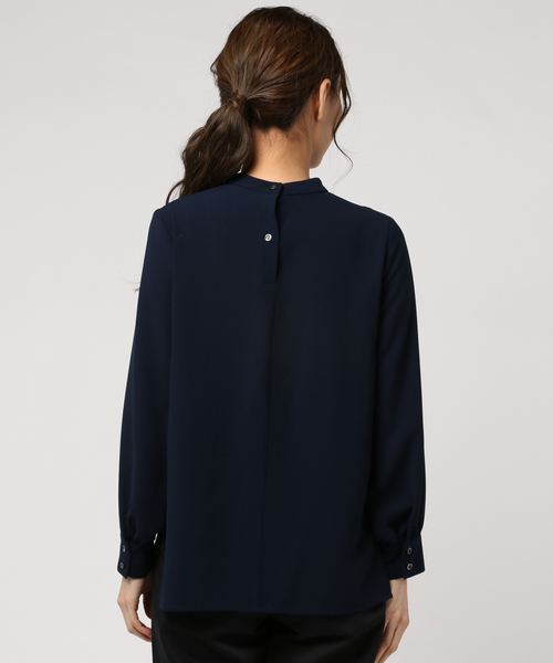 N.(N. Natural Beauty Basic)(エヌエヌナチュラルビューティーベーシック)の「ハイネックブラウス(シャツ/ブラウス・レディース・ブラック/グレー/ベージュ/ネイビー・MEDIUM)」の6枚目の写真
