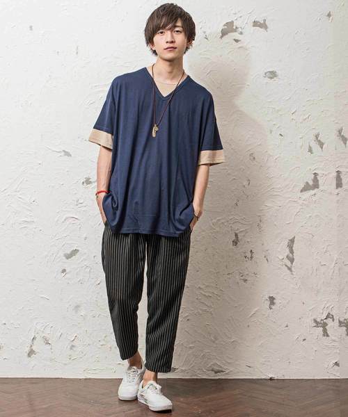 MinoriTY（マイノリティ）の「Ｖネックフェイクレイヤードビッグシルエット半袖Tシャツ カットソー（Tシャツ/カットソー・メンズ・ブラック/ベージュ/ネイビー/カーキ/ピンク・L/M）」の9枚目の写真