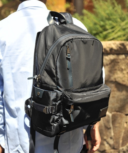 MAKAVELIC(マキャベリック)の「【62】【it】【MAKAVELIC】SIERRA FUNDAMENTAL DAYPACK(バックパック/リュック・レディース・カモフラージュ/ブラック・FREE)」の5枚目の写真
