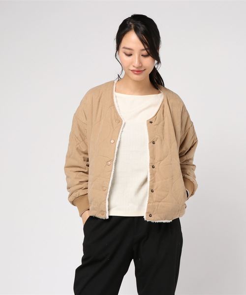 STYLEBLOCK（スタイルブロック）の「リバーシブルノーカラーボアブルゾンキルティングジャケット（ダウンジャケット/コート・レディース・ベージュ/ブラック/グリーン/イエロー・M）」の3枚目の写真