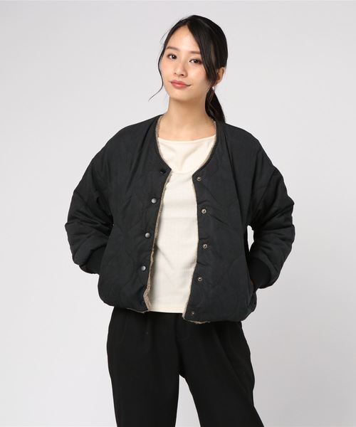 STYLEBLOCK（スタイルブロック）の「リバーシブルノーカラーボアブルゾンキルティングジャケット（ダウンジャケット/コート・レディース・ベージュ/ブラック/グリーン/イエロー・M）」の2枚目の写真