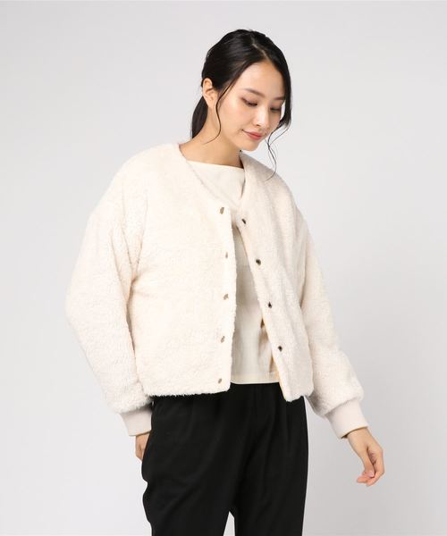 STYLEBLOCK（スタイルブロック）の「リバーシブルノーカラーボアブルゾンキルティングジャケット（ダウンジャケット/コート・レディース・ベージュ/ブラック/グリーン/イエロー・M）」の7枚目の写真