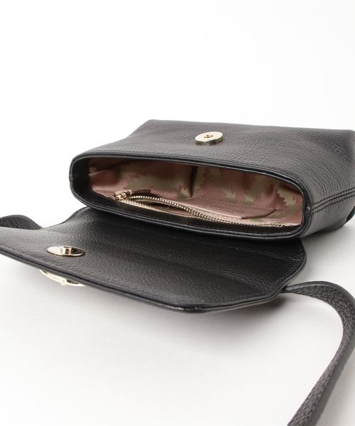 Vivienne Westwood（ヴィヴィアンウエストウッド）の「43030038/40212/BALMORAL-SMALL BAG WITH FLAP（ショルダーバッグ・レディース・ブラック・FREE）」の4枚目の写真