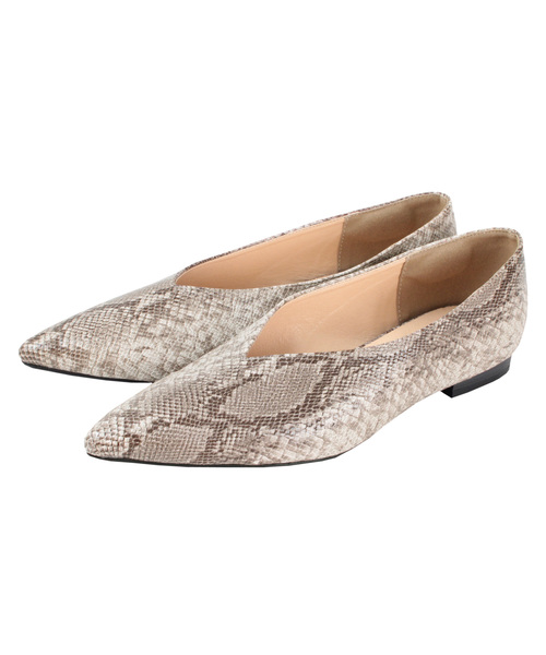 titivate（ティティベイト）の「Vｶｯﾄﾊﾟﾝﾌﾟｽ（パンプス・レディース・ホワイト/ブラック/シルバー/ライトベージュ/パイソン・LL/S/M/L）」の5枚目の写真