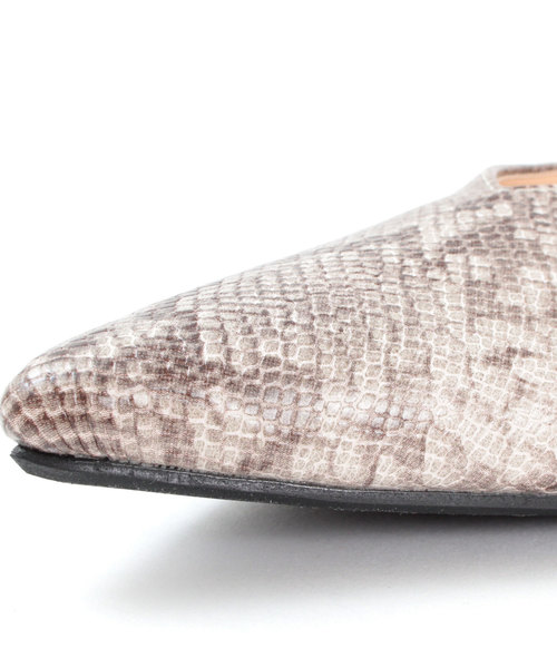 titivate（ティティベイト）の「Vｶｯﾄﾊﾟﾝﾌﾟｽ（パンプス・レディース・ホワイト/ブラック/シルバー/ライトベージュ/パイソン・LL/S/M/L）」の13枚目の写真