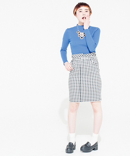 WEGO（ウィゴー）の「WEGO/クロップドハイネックTee（Tシャツ/カットソー・レディース・オフホワイト/ブラック/ブルー/レッド・FREE）」の11枚目の写真