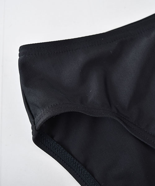 ZIDDY（ジディ）の「ZIDDY/ロゴタンクトップスイムウェア4点セット 水着（スイムグッズ・キッズ・ホワイト/ブラック・150/160/140）」の8枚目の写真