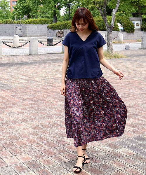 MARLENE JOBERT（マルレーヌ　ジョベル）の「バイオシルケットVネックTシャツ（Tシャツ/カットソー・レディース・グリーン/オフホワイト/パープル/ネイビー・M）」の15枚目の写真