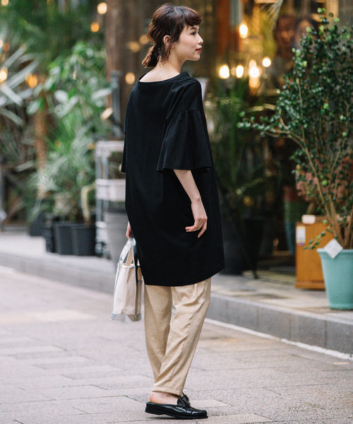 Munich(ミューニック)の「ドライタッチジャージバンドカラービッグシルエットロングTシャツ(Tシャツ/カットソー・レディース・ホワイト/ブラック/グレー/レッド・FREE)」の15枚目の写真