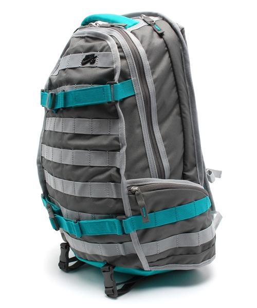 NIKE SB(ナイキエスビー)の「ナイキ スケートボーディング バックパック NIKE SB RPM BA4592(バックパック/リュック・メンズ・ブラック/グレー/カモフラージュ・ONE SIZE)」の6枚目の写真