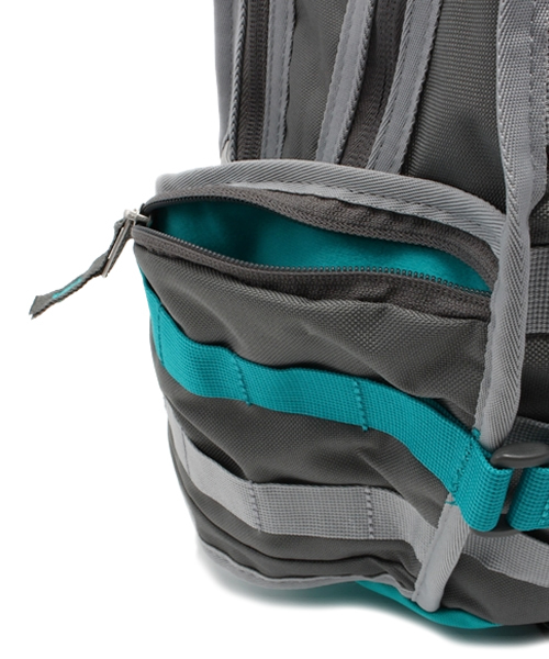 NIKE SB(ナイキエスビー)の「ナイキ スケートボーディング バックパック NIKE SB RPM BA4592(バックパック/リュック・メンズ・ブラック/グレー/カモフラージュ・ONE SIZE)」の5枚目の写真