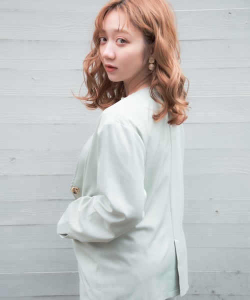 VANNIE U（ヴァニーユー）の「ノーカラーとろみジャケット（ノーカラージャケット・レディース・ライトブルー/ベージュ/ライトグリーン・FREE）」の21枚目の写真