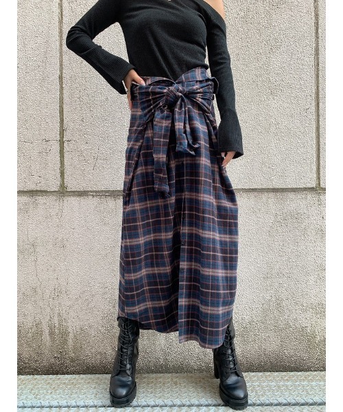 EGOIST（エゴイスト）の「シャツライクロングスカート（スカート・レディース・ブラック/レッド・FREE）」の12枚目の写真