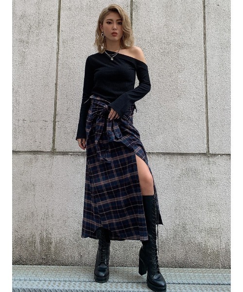 EGOIST（エゴイスト）の「シャツライクロングスカート（スカート・レディース・ブラック/レッド・FREE）」の18枚目の写真