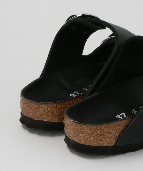 BIRKENSTOCK（ビルケンシュトック）の「＜ BIRKENSTOCK（ビルケンシュトック） ＞ARIZONA ビッグ バックル サンダル ＜ EMMEL REFINES ＞（サンダル・レディース・ブラック・35/36/37）」の2枚目の写真