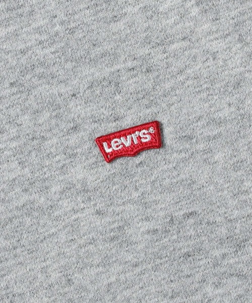 Levi's(リーバイス)の「【Levi's】リラックスドクルーネックトレーナー(スウェット・レディース・グレー・S/L/M)」の5枚目の写真