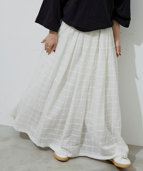 Libra Cue(リブラ キュー)の「シアーチェックコットンボリュームスカート(スカート・レディース・ホワイト/ブラック/ブルー・FREE)」の8枚目の写真
