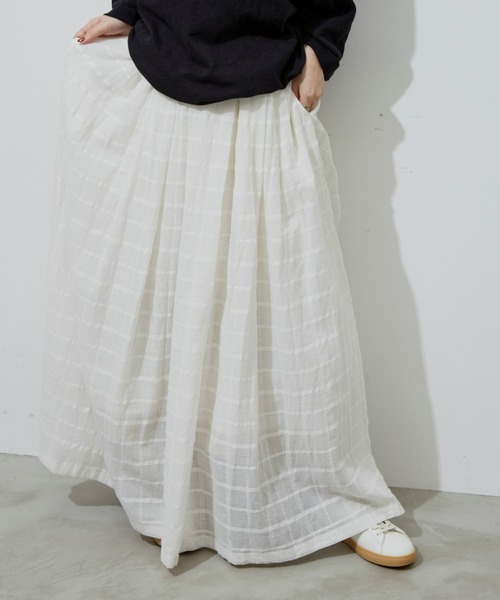 Libra Cue(リブラ キュー)の「シアーチェックコットンボリュームスカート(スカート・レディース・ホワイト/ブラック/ブルー・FREE)」の10枚目の写真