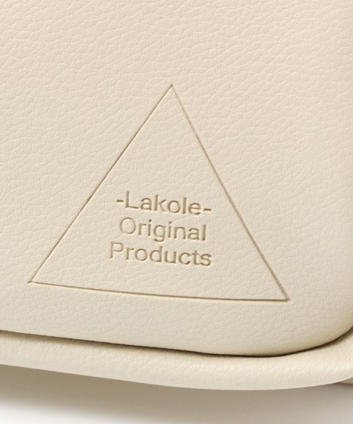 LAKOLE（ラコレ）の「フェイクレザーボディバッグ / 933855（ボディバッグ/ウエストポーチ・メンズ・ブラック/アイボリー・FREE）」の18枚目の写真
