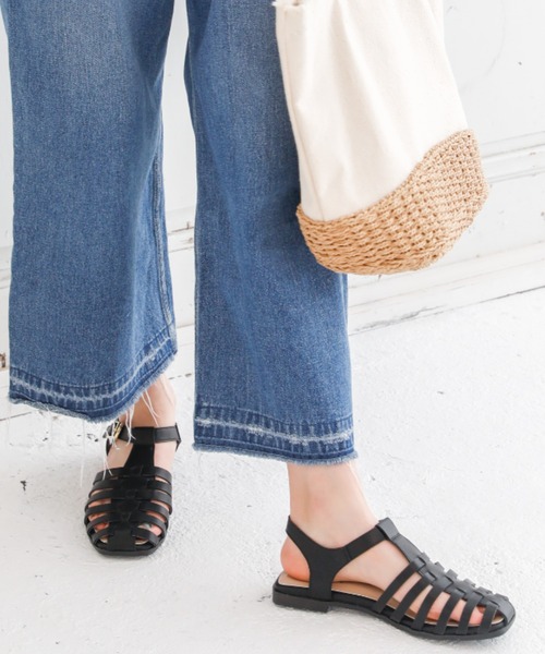 VIVIAN(ヴィヴィアン)の「スクエアトゥ編みメッシュネックベルトフラットグルカサンダル(サンダル・レディース・ダークブラウン/アイボリー/ブラック/ブラウン・M/LL/S/L)」の16枚目の写真