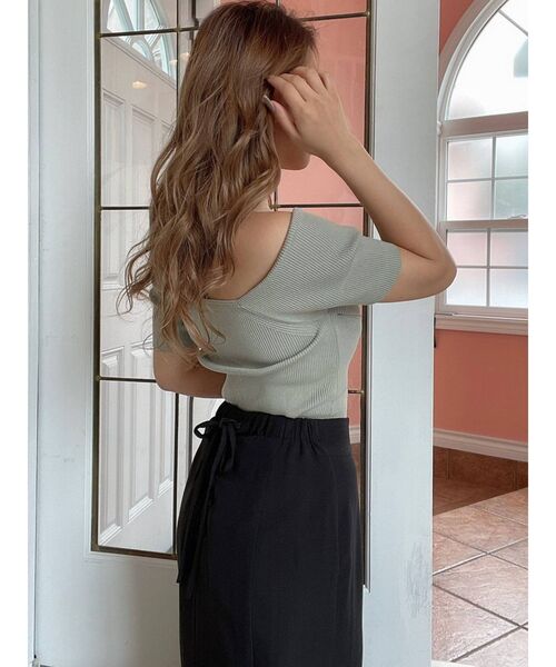 RESEXXY（リゼクシー）の「フロントクロスオフショルニット（ニット/セーター・レディース・ブラック/アイボリー/ミント・FREE）」の9枚目の写真