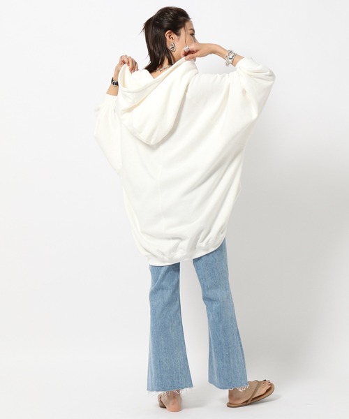 BABYLONE（バビロン）の「BABYLONE/コーマ裏毛ｚｉｐパーカー【洗濯機洗い可】（パーカー・レディース・ホワイト/ブラック/ライトベージュ・フリー）」の8枚目の写真