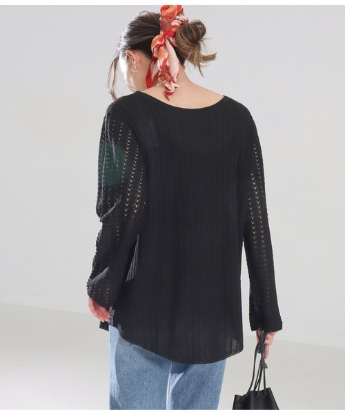 Alluge（アルージュ）の「針抜き編みフレアスリーブプルオーバー（Tシャツ/カットソー・レディース・オリーブ/ブラック/アイボリー・FREE）」の4枚目の写真