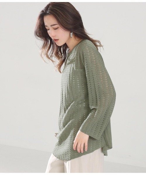 Alluge（アルージュ）の「針抜き編みフレアスリーブプルオーバー（Tシャツ/カットソー・レディース・オリーブ/ブラック/アイボリー・FREE）」の14枚目の写真