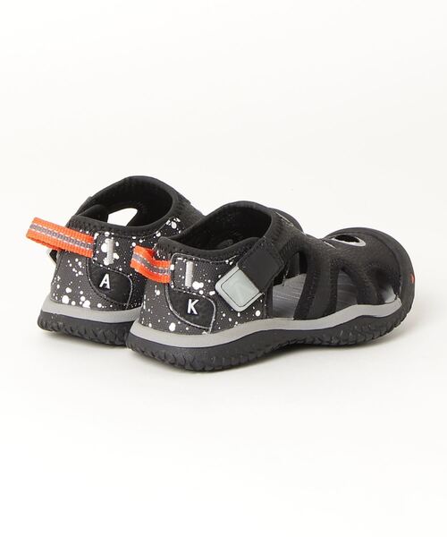 KEEN（キーン）の「STINGRAY / スティングレイ Collaboration with 《THE PARK SHOP》 / キッズ サンダル（サンダル・キッズ・ブラック系その他・15cm/16cm/17cm/18cm/18.5cm/19.5cm）」の2枚目の写真