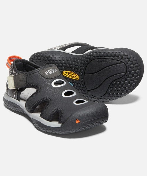 KEEN（キーン）の「STINGRAY / スティングレイ Collaboration with 《THE PARK SHOP》 / キッズ サンダル（サンダル・キッズ・ブラック系その他・15cm/16cm/17cm/18cm/18.5cm/19.5cm）」の4枚目の写真