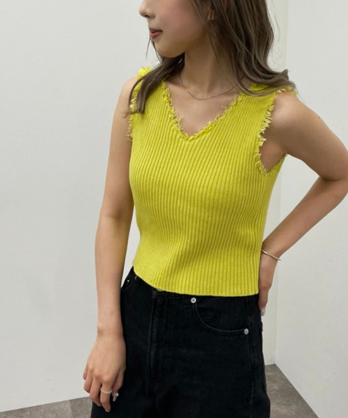 apres jour mignon(アプレジュールミニョン)の「カップ付きダメージニットタンク 【ZOZOTOWN限定アイテム】(タンクトップ・レディース・パープル/オフホワイト/イエロー/ブラック/グリーン・X-LARGE/フリー)」の14枚目の写真