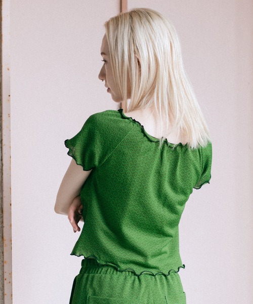 X-girl（エックスガール）の「JACQUARD JERSEY TOP（シャツ/ブラウス・レディース・ブラウン/グリーン・S/M）」の3枚目の写真