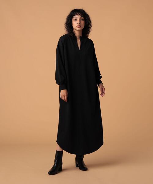 FEELING MADE（フィーリングメイド）の「FEELING MADE エアリースウェット カフタン ワンピース（ワンピース・レディース・ブラック/ダークブラウン/ベージュ・LARGE/MEDIUM）」の4枚目の写真