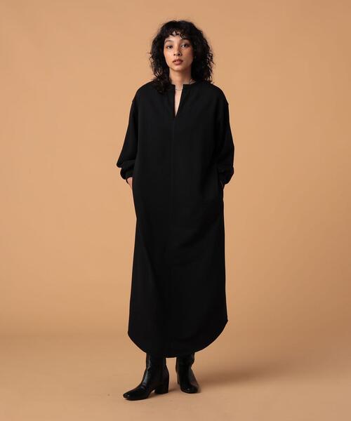 FEELING MADE（フィーリングメイド）の「FEELING MADE エアリースウェット カフタン ワンピース（ワンピース・レディース・ブラック/ダークブラウン/ベージュ・LARGE/MEDIUM）」の5枚目の写真