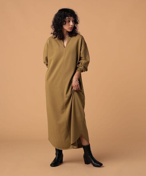 FEELING MADE（フィーリングメイド）の「FEELING MADE エアリースウェット カフタン ワンピース（ワンピース・レディース・ブラック/ダークブラウン/ベージュ・LARGE/MEDIUM）」の7枚目の写真