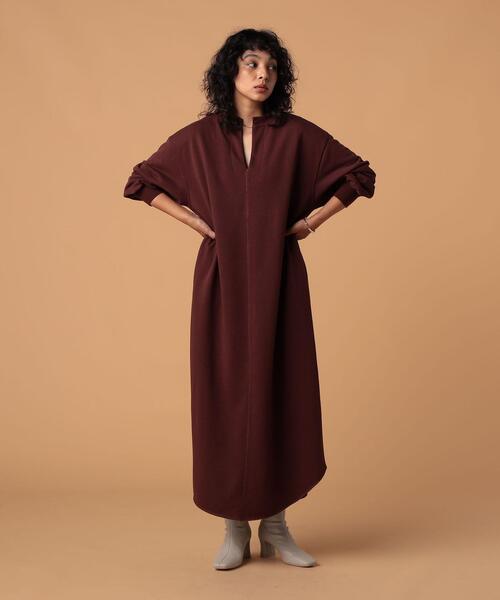 FEELING MADE（フィーリングメイド）の「FEELING MADE エアリースウェット カフタン ワンピース（ワンピース・レディース・ブラック/ダークブラウン/ベージュ・LARGE/MEDIUM）」の8枚目の写真