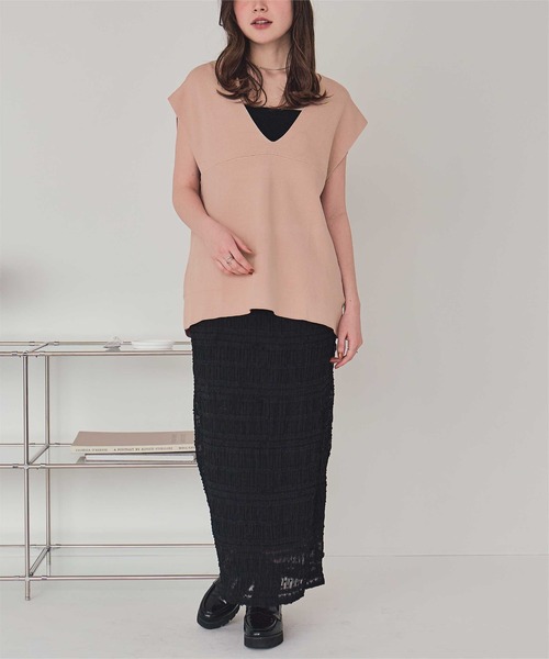 titivate（ティティベイト）の「深Vネックニットベスト（ベスト・レディース・ブラック/ライトベージュ/モカ/ネイビー/キャメル/ライトグリーン/ピンク/ブラウン/グリーン・M/S）」の13枚目の写真