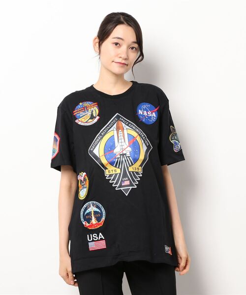 NASA(ナサ)の「【HUDSON OUTERWEAR/ハドソンアウターウェア】NASA SPACE-SUITE BIG PATCH TEE(Tシャツ/カットソー・レディース・グレー/ブラック・LARGE/MEDIUM)」の2枚目の写真