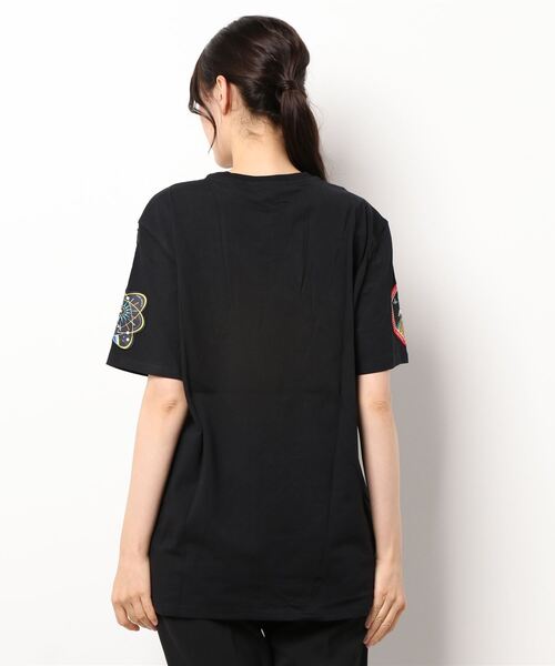 NASA(ナサ)の「【HUDSON OUTERWEAR/ハドソンアウターウェア】NASA SPACE-SUITE BIG PATCH TEE(Tシャツ/カットソー・レディース・グレー/ブラック・LARGE/MEDIUM)」の4枚目の写真
