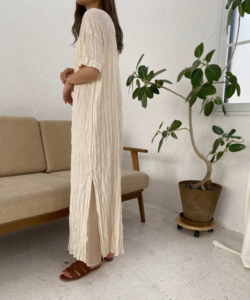 I_am（アイアム）の「cross belt flat sandals（サンダル・レディース・ブラウン/ブラック/オフホワイト・L/S/M）」の15枚目の写真