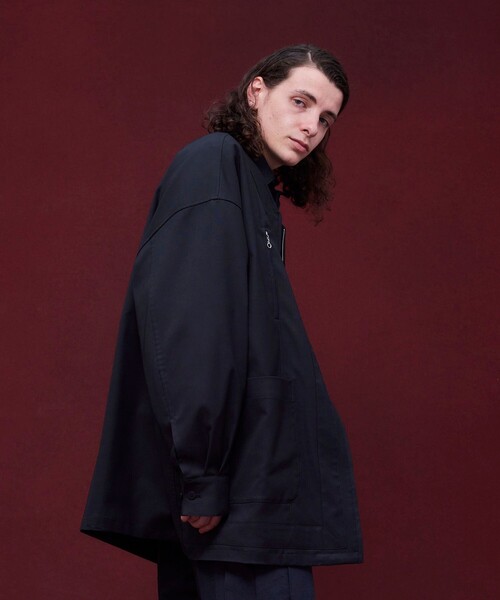 UNITED TOKYO（ユナイテッドトウキョウ）の「カラーレスフレームジップブルゾン（ブルゾン・メンズ・ブラック/ホワイト・1/2）」の6枚目の写真