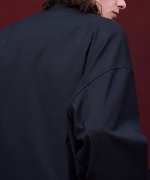 UNITED TOKYO（ユナイテッドトウキョウ）の「カラーレスフレームジップブルゾン（ブルゾン・メンズ・ブラック/ホワイト・1/2）」の11枚目の写真