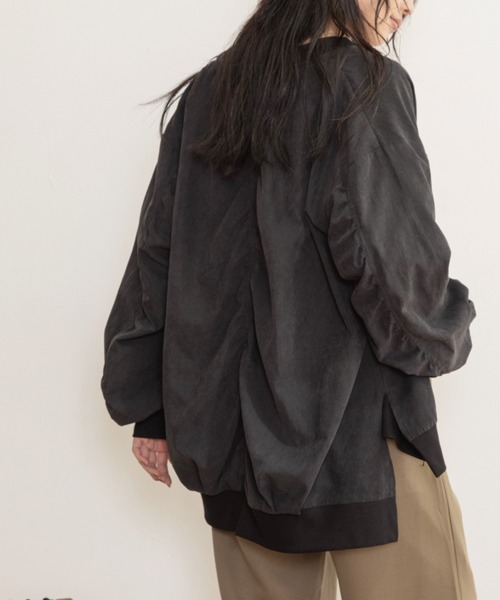 Mysa&Liina（ミーサリーナ）の「シャーリングゆるブルゾン（ブルゾン・レディース・ブラック/カーキ/アイボリー・M）」の2枚目の写真