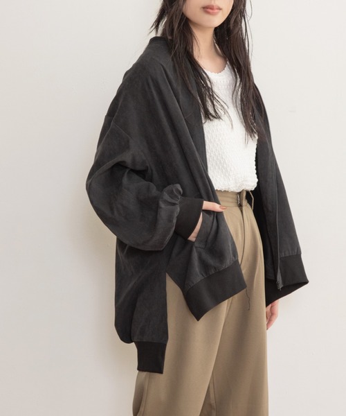 Mysa&Liina（ミーサリーナ）の「シャーリングゆるブルゾン（ブルゾン・レディース・ブラック/カーキ/アイボリー・M）」の9枚目の写真